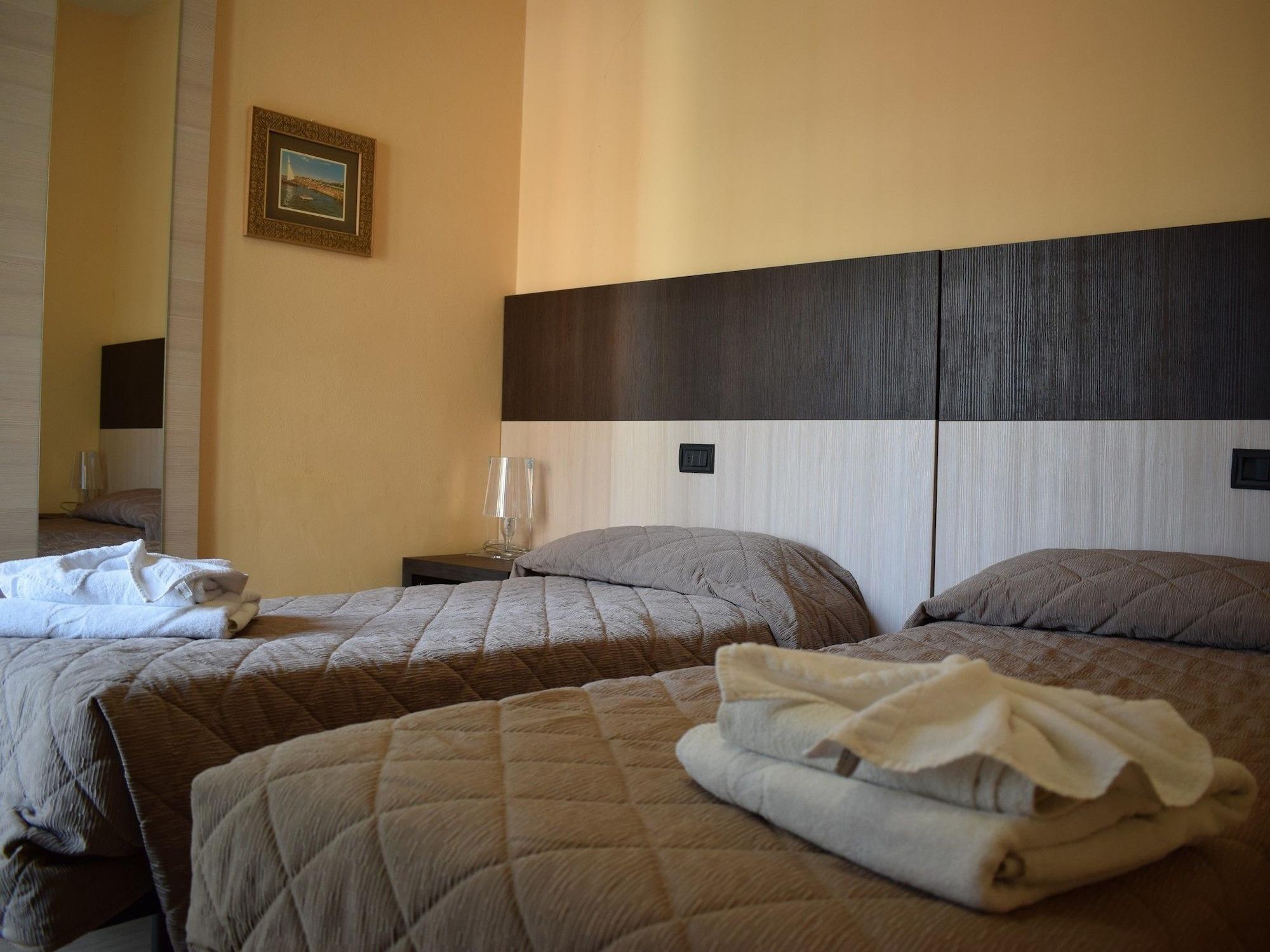 Hotel Bamby Rimini Esterno foto